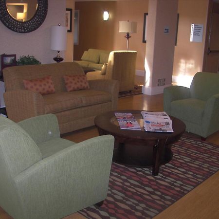 Holiday Inn Express Stockton Southeast By Ihg Екстер'єр фото