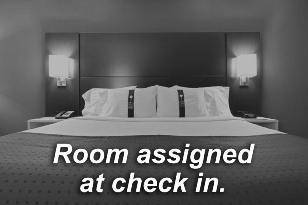 Holiday Inn Express Stockton Southeast By Ihg Екстер'єр фото