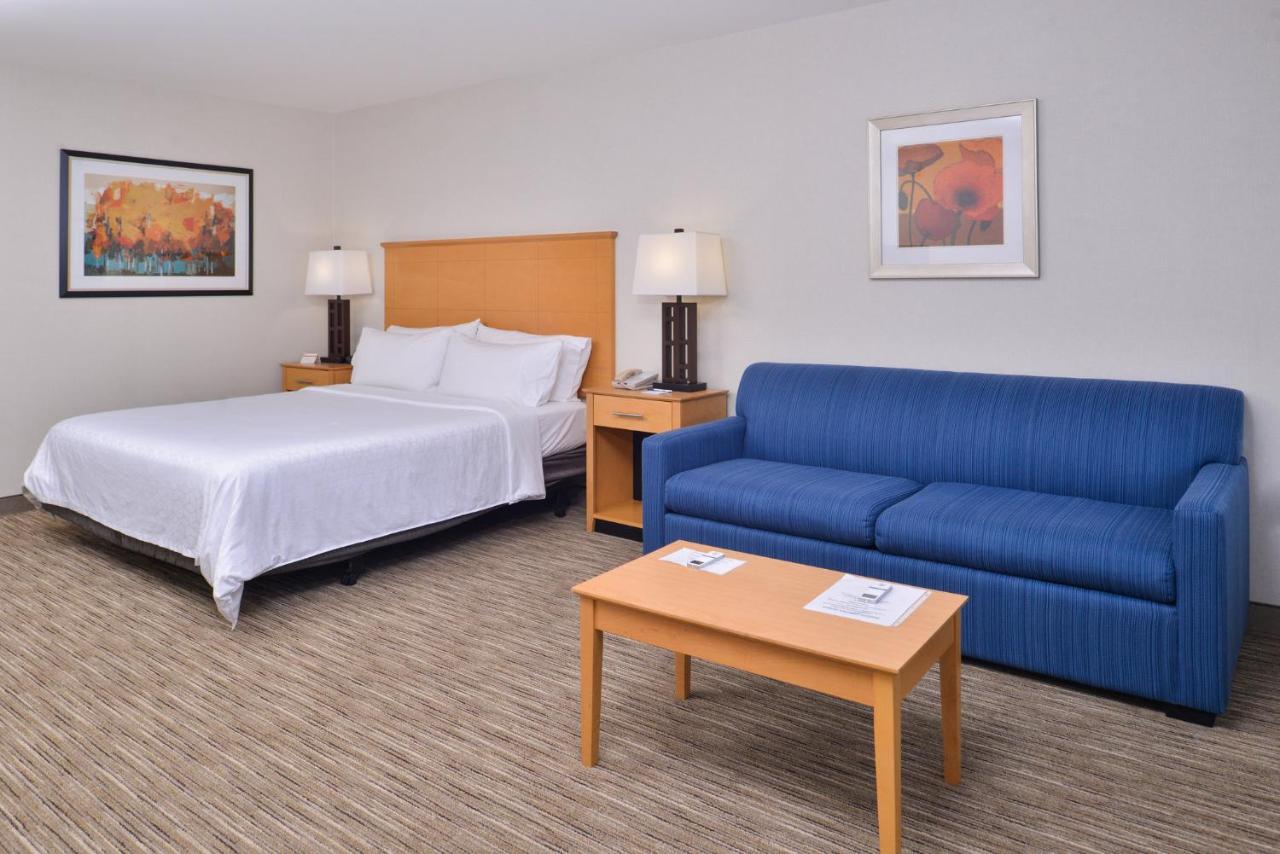 Holiday Inn Express Stockton Southeast By Ihg Екстер'єр фото