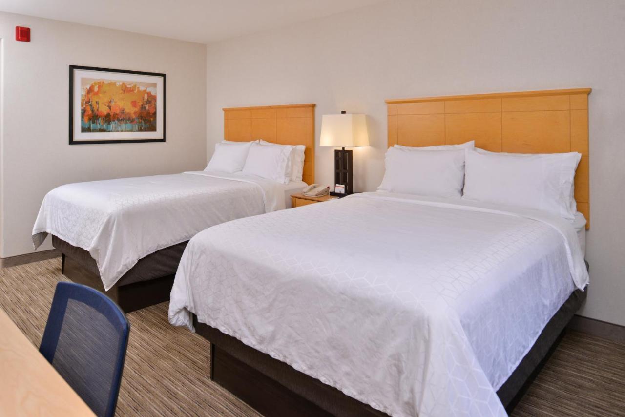 Holiday Inn Express Stockton Southeast By Ihg Екстер'єр фото