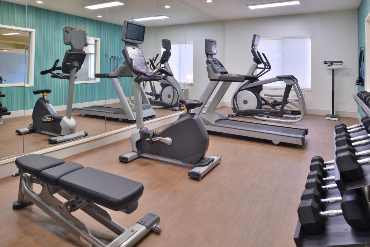 Holiday Inn Express Stockton Southeast By Ihg Екстер'єр фото